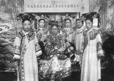 慈禧哪里来的胆子竟然敢向十一国宣战 有一个替罪羊根本不慌