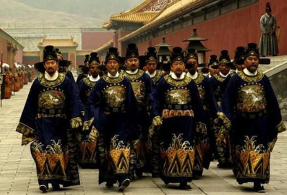 魏忠贤如何成为一代权宦的?