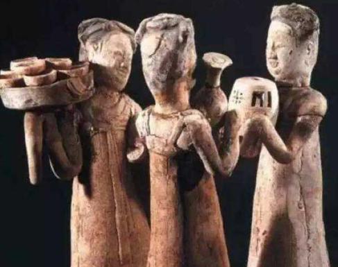 古代齐胸襦裙是怎么穿的 难道古人也要勒紧吗