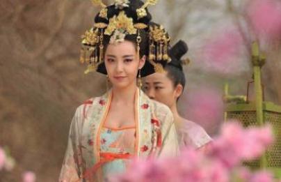 公主病重，驸马却在调戏小妾，皇帝知道后结果如何