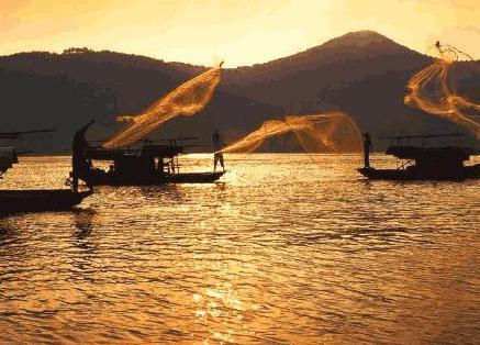 古代天灾为什么百姓不去抓鱼吃呢 你要是在当时也不会娶抓鱼的