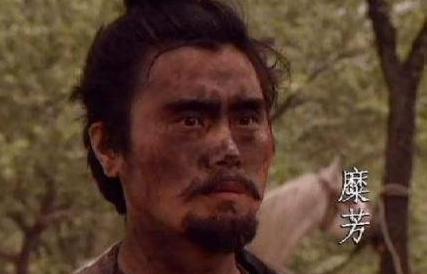 糜芳和糜竺不是两兄弟吗 为什么一个忠心一个叛变呢