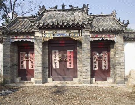 郝鹏举是怎么死的