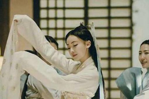 幼年在赵国受到屈辱的秦始皇是怎么进行报复的 ？