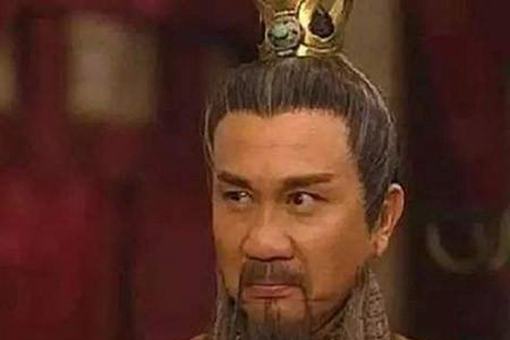 幼年在赵国受到屈辱的秦始皇是怎么进行报复的 ？