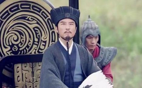 诸葛亮为什么被称为“卧龙”