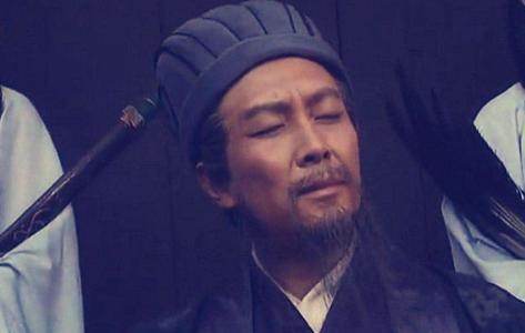 诸葛亮为什么被称为“卧龙”