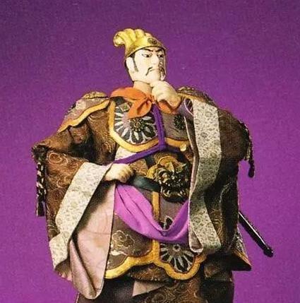 曹操为什么会对“足智多谋”的许攸下手呢 他是处于什么考虑的