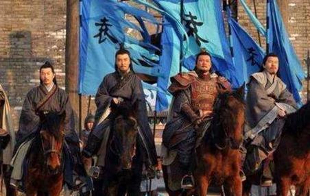 袁术的心底到底是什么样的 为什么他要一意孤行的称帝呢