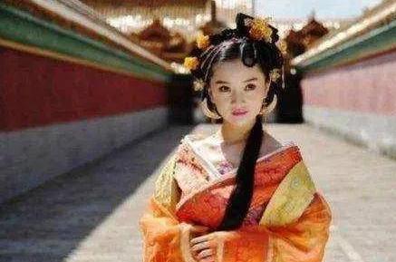 乾隆时期的风扇到底是什么样的 乾隆是如何改进的呢