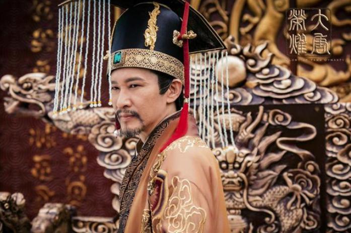 隆恩正盛的太子李亨,为什么要逼李隆基退位