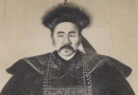 康熙为什么对孔尚任兄深受喜爱到后来的弃之不用