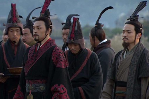 将六国玩弄股掌之间的张仪是怎么破坏六国合纵的？