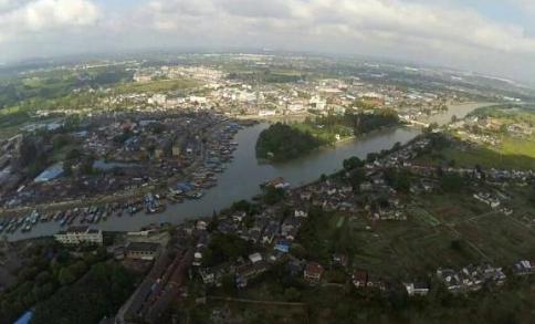 楼船夜雪瓜洲渡里的瓜洲渡在哪里呢