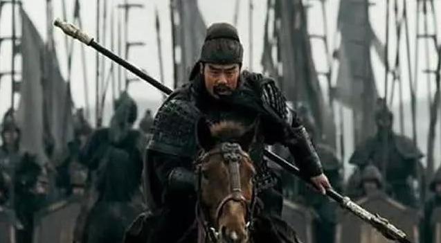 关羽威震华夏,可为什么偏偏惧怕一个丧师之将,还特意写信争功?