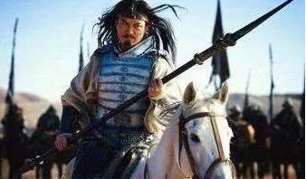 关羽威震华夏,可为什么偏偏惧怕一个丧师之将,还特意写信争功?