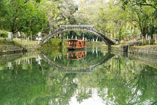 秦国是怎么察觉郑国渠是一个疲秦计的？