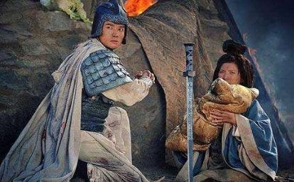 当初赵云在长坂坡七进七出 为什么会被围凤鸣山呢