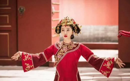 她为嘉庆3年生下两子一路晋升贵妃，嘉庆死后她怎么样了