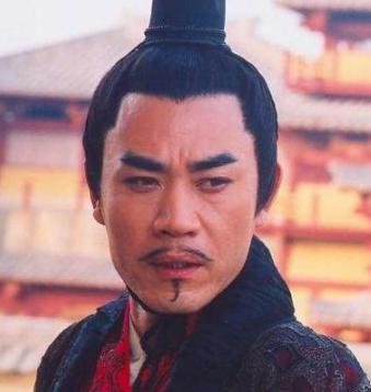 汉室后裔刘备为什么去卖草鞋