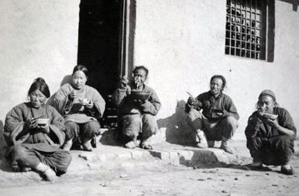 晚清如此腐朽落后为什么还有那么多的财政收入 他们的钱是怎么来的