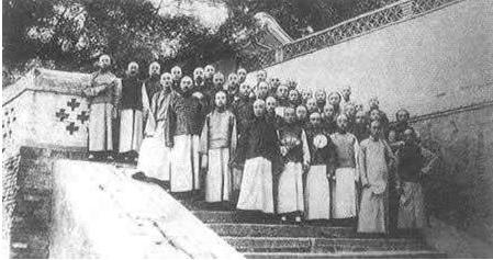 清朝建立的皇族内阁是怎么回事