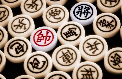 为什么象棋中的老将和帅不能见面 看看那条河就知道了