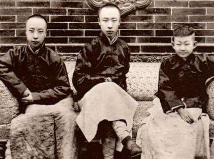 溥仪为什么不逃到国外去 而是成为苏联的俘虏呢