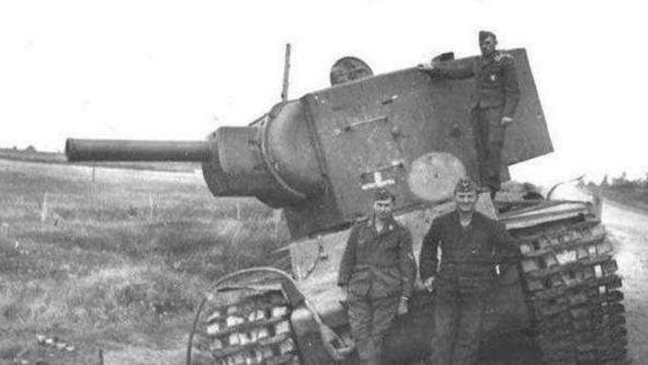 二战的苏军士兵为什么不佩戴备用子弹袋?最主要的原因是什么