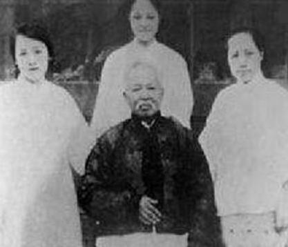 康有为的为人如何 为什么说他是一个不折不扣的伪君子呢