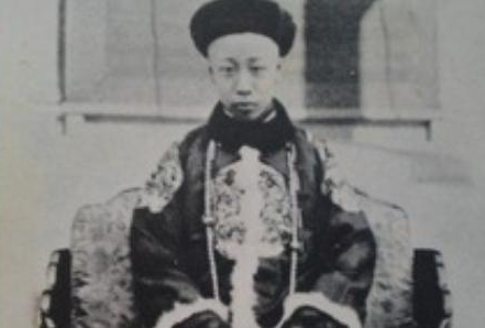 溥仪退位前还有一百多万清军 清朝为什么不战就退位