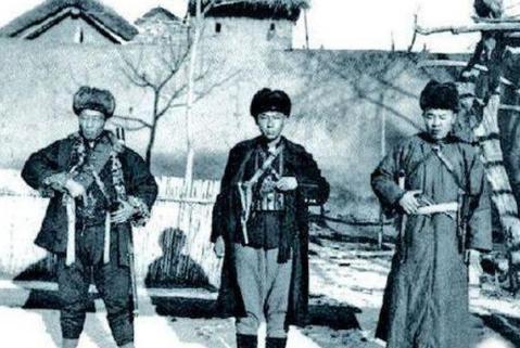 恶贯满盈的刘桂堂是怎么从土匪成为一个军长的