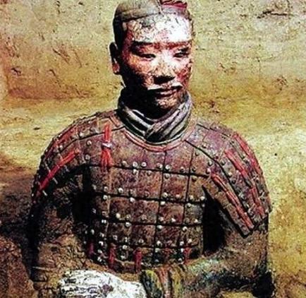 兵马俑为什么都是单眼皮的