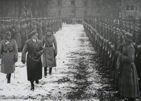 二战的爆发比希特勒计划的推迟了6天是怎么回事 这中间还发生了哪些事情