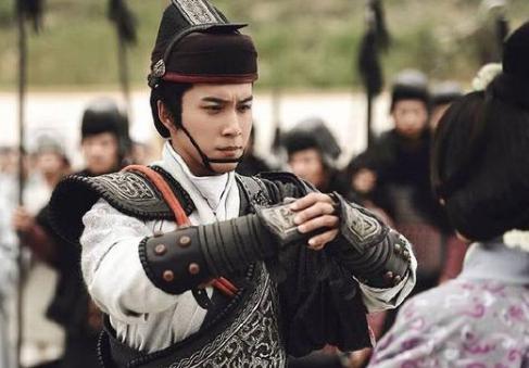 卢毓为什么要杀死曹家后代上千人