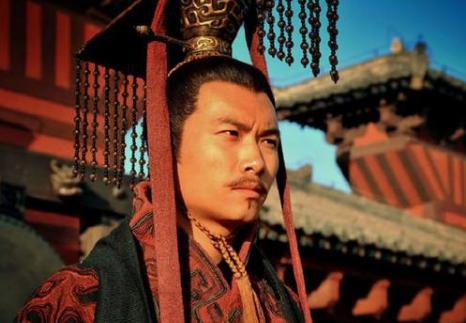 卢毓为什么要杀死曹家后代上千人