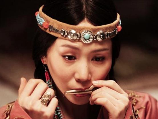 铁木真为什么要娶40岁的女奴隶为妻