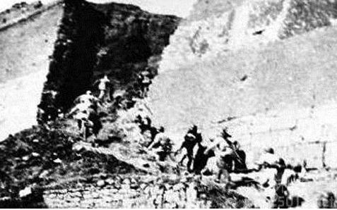 阎川野为什么要令180个敌兵马上钻出洞子