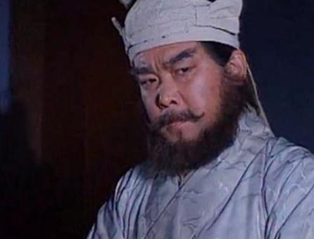 何进为什么不是何袁术合作 而是招董卓入京除宦官呢