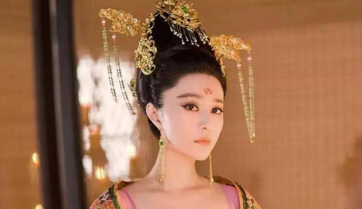 唐朝两个“女皇帝”的恩怨,两个都曾出家,她们是怎么做到的?