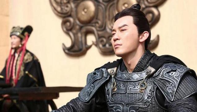 曹操一死,曹丕称王,众臣逼宫,汉献帝是怎样禅让的帝位?