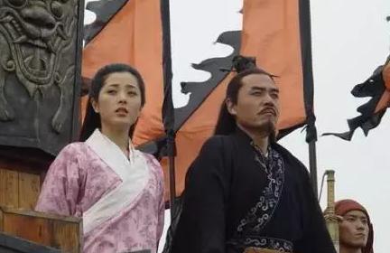 朱元璋为什么杀害自己义子还剥皮实草挂在王府门口