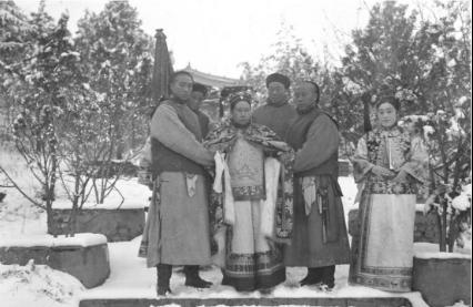 慈禧是怎样对待宫女和太监的 她都用了什么方式