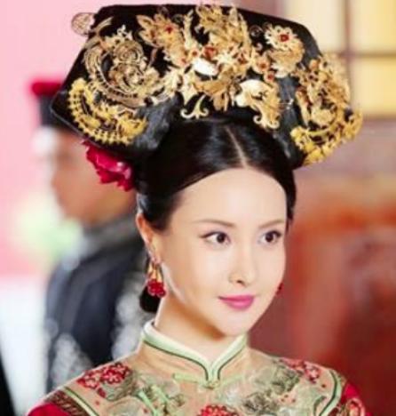 她为康熙生下三个儿子，最后结局怎么样