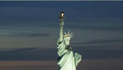 美国自由女神像差点倒塌是怎么回事 是什么原因导致的