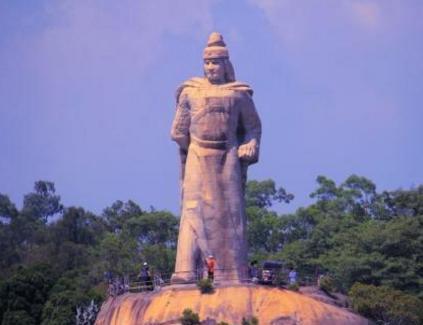 清朝初期这么兵荒马乱为什么没有外地入侵呢 主要的原因是什么呢