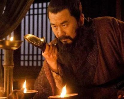 曹操这么爱才为什么张松不理不睬呢 他都做了什么事情呢