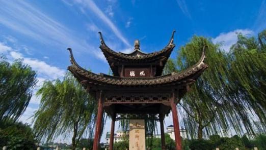 乾隆为什么总是劳民伤财地出巡