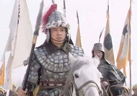 关羽为什么要向投向刘备的马超单挑