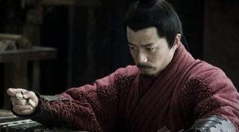 韩信手握三十万大军，为什么没有自立为王三分天下呢